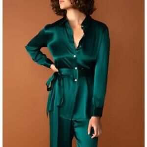 Chloe Kristyn Satin Erin Blouse Long Sleeve Button Up Emerald Green Womens M NWT